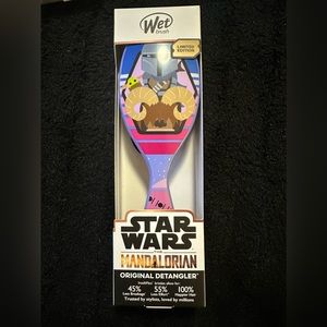Disney wet brush Star Wars detangler brush nwt